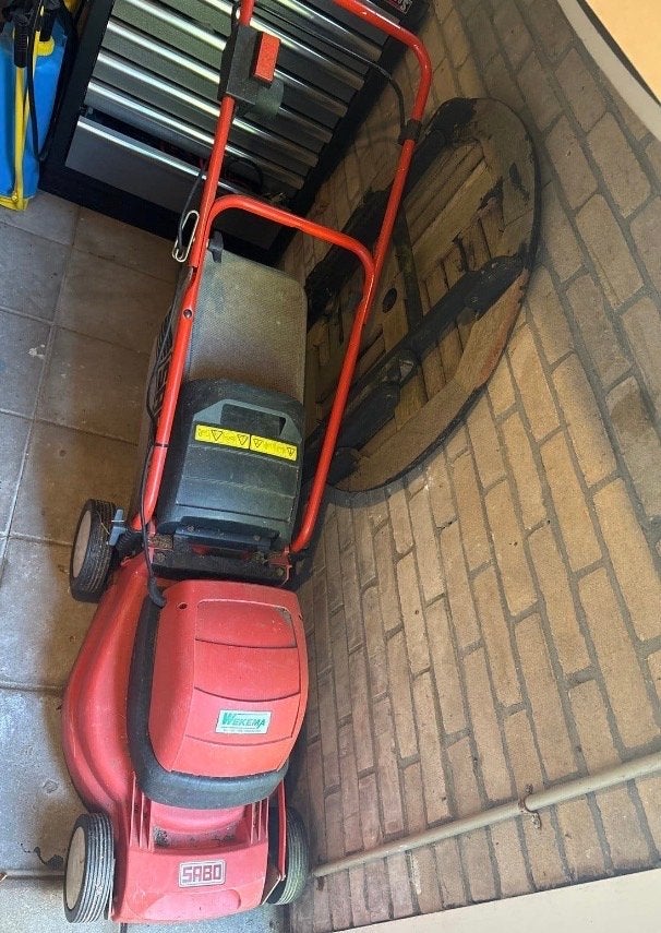 Goed onderhouden Sabo elektrische grasmaaier, Tuin en Terras, Grasmaaiers, Ophalen, Cirkelmaaier, Gebruikt, Elektrische grasmaaier