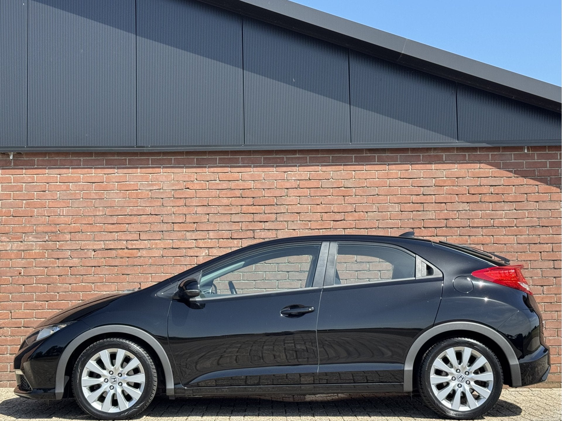 Honda Civic 1.8 GT AUTOMAAT | CLIMA! | CAMERA! | LM. VELGEN!, Auto's, Euro 5, Stof, Gebruikt, Zwart