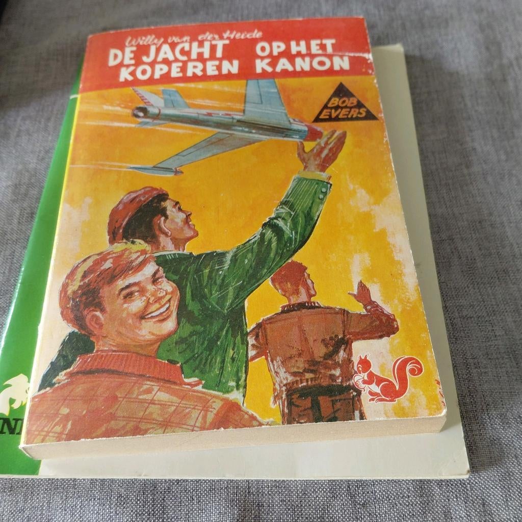 De Jacht op het Koperen Kanon - Willy van der Heide, Ophalen of Verzenden, Gelezen, Willy van der Heide, Fictie algemeen