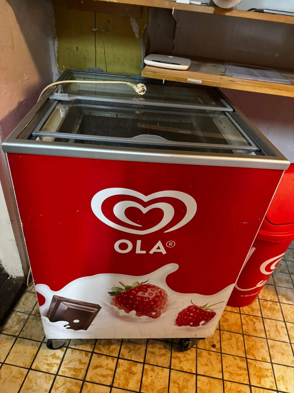 Klein model OLA vriezer zonder rekken, Ophalen, Gebruikt, 60 tot 90 cm, 160 cm of meer