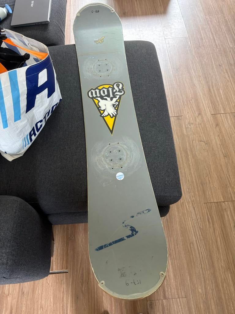 Flow Snowboard - Gebruikt, klaar voor de piste!, Sport en Fitness, Snowboarden, Gebruikt, Board, Ophalen