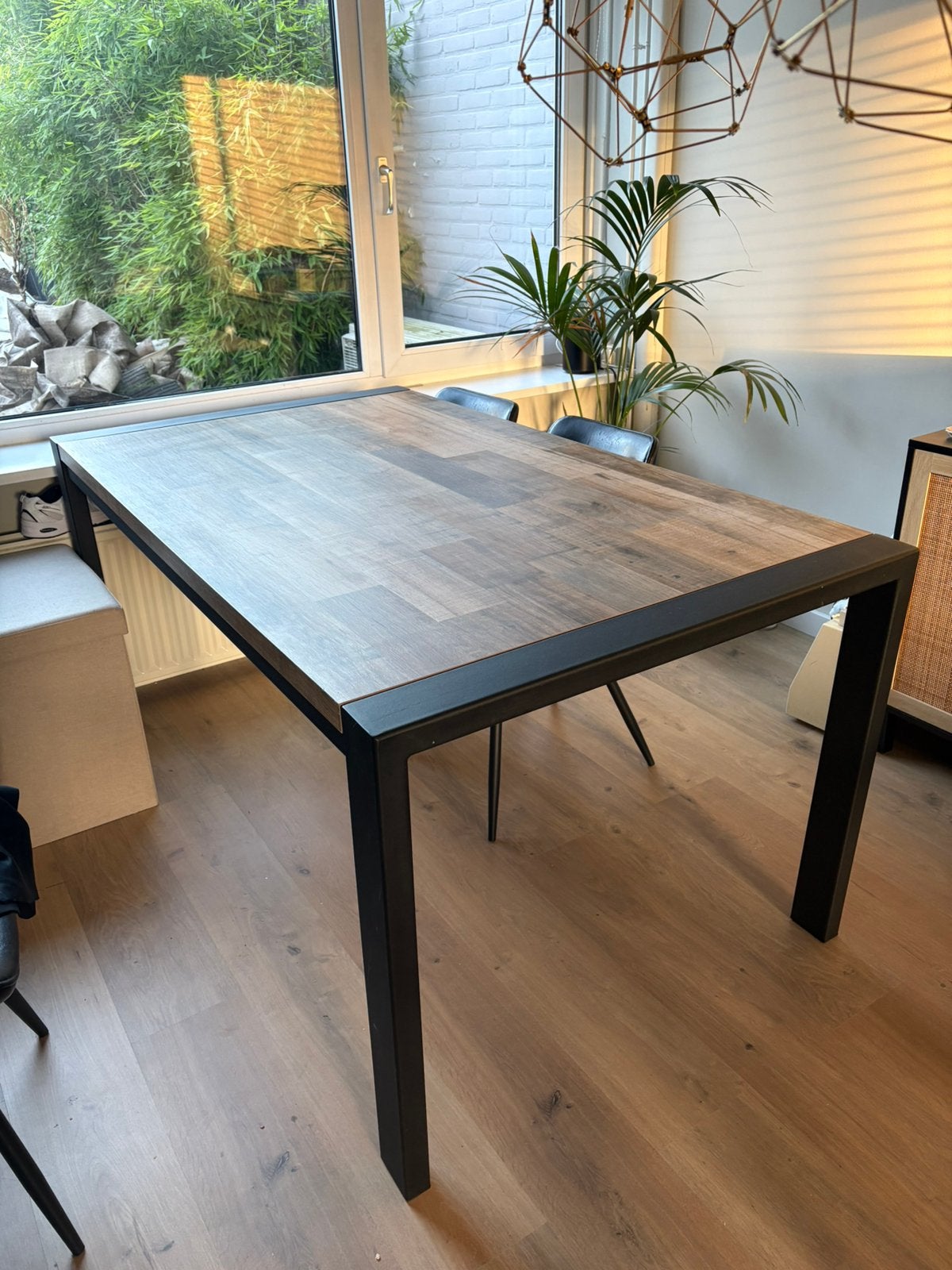 Eettafel hout & staal, Huis en Inrichting, Tafels | Eettafels, Ophalen, Gebruikt, 50 tot 100 cm, 150 tot 200 cm
