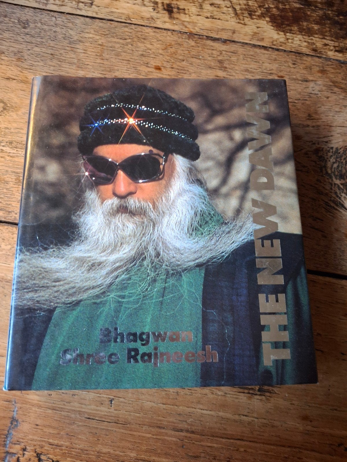 Bhagwan Shree Rajneesh. The new dawn., Boeken, Ophalen of Verzenden, Gelezen, Spiritualiteit algemeen, Achtergrond en Informatie