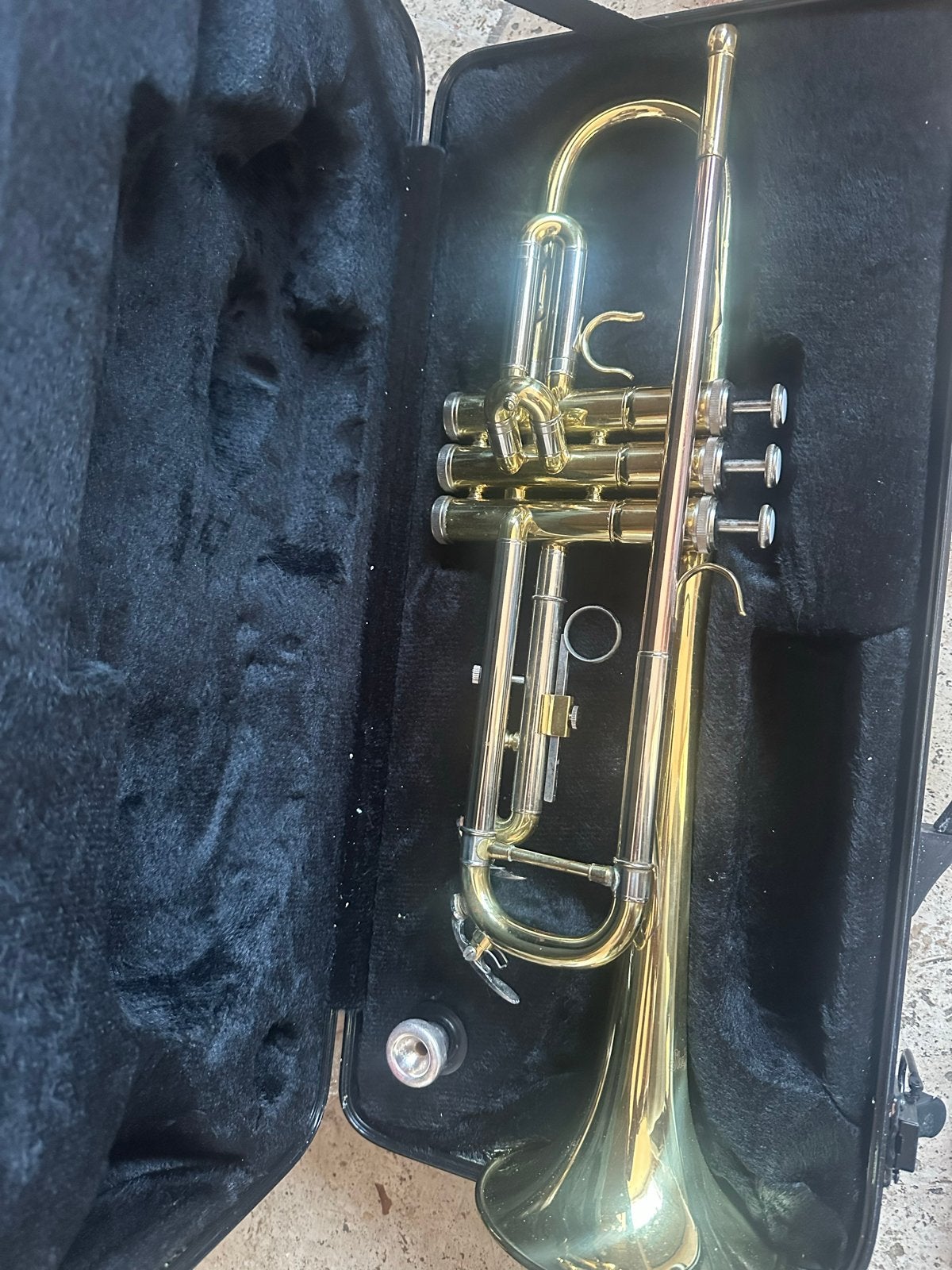 Merk Cheffield Goede Studie Trompet Inclusief Mondstuk, Muziek en Instrumenten, Ophalen of Verzenden, Gebruikt, Bes-trompet, Met koffer