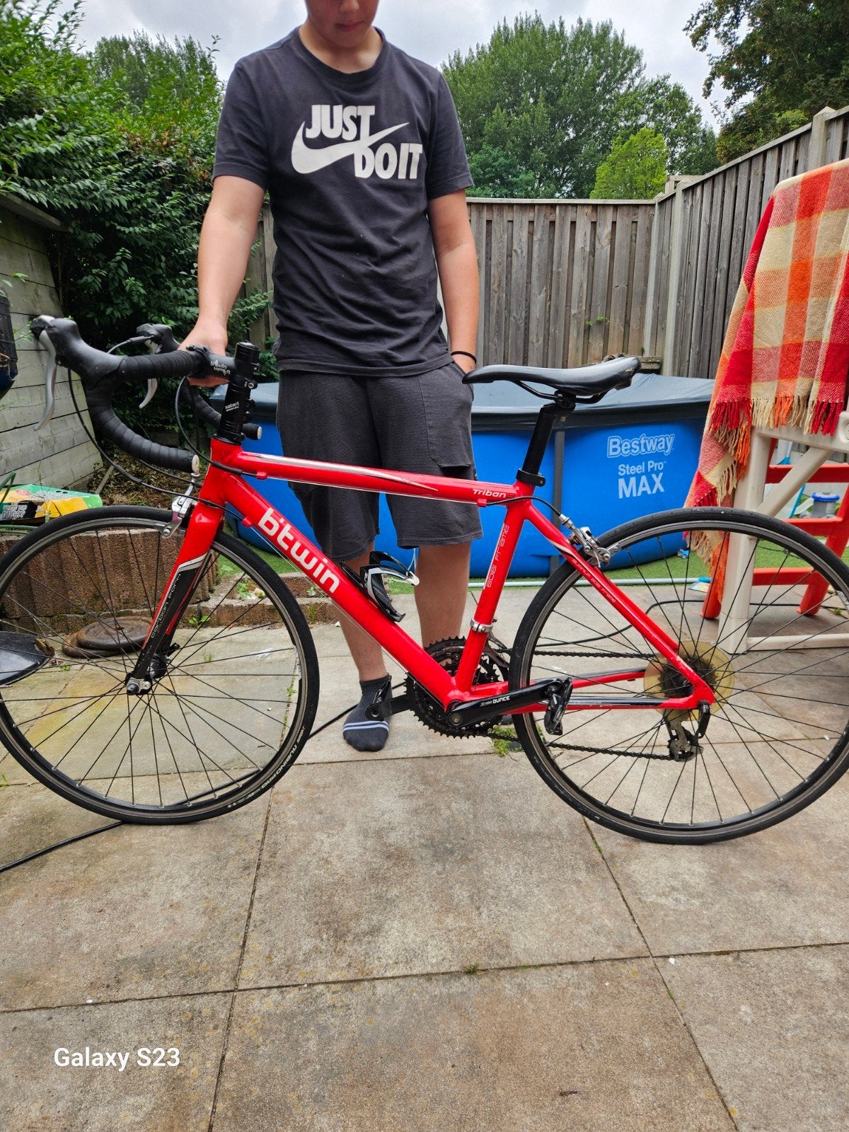 B'Twin Triban 3 racefiets - Zeer goede staat, Fietsen en Brommers, Fietsen | Racefietsen, Aluminium, Zo goed als nieuw, Meer dan 20 versnellingen