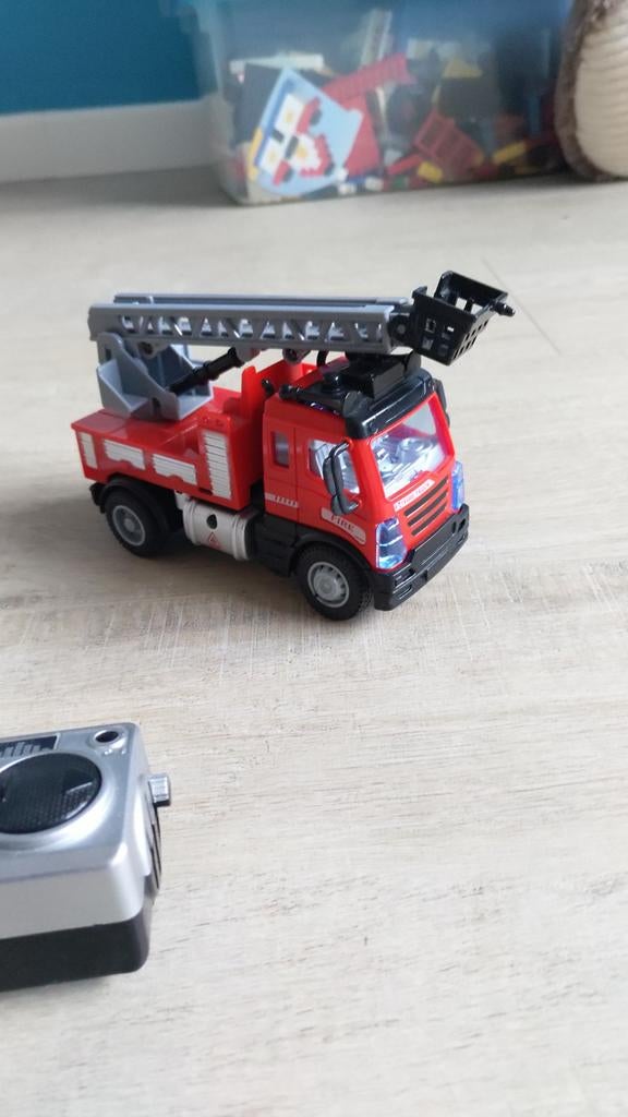 Rc brandweerauto afstandsbestuurbare ladderwagen, Ophalen of Verzenden, Gebruikt, Afstandsbediening