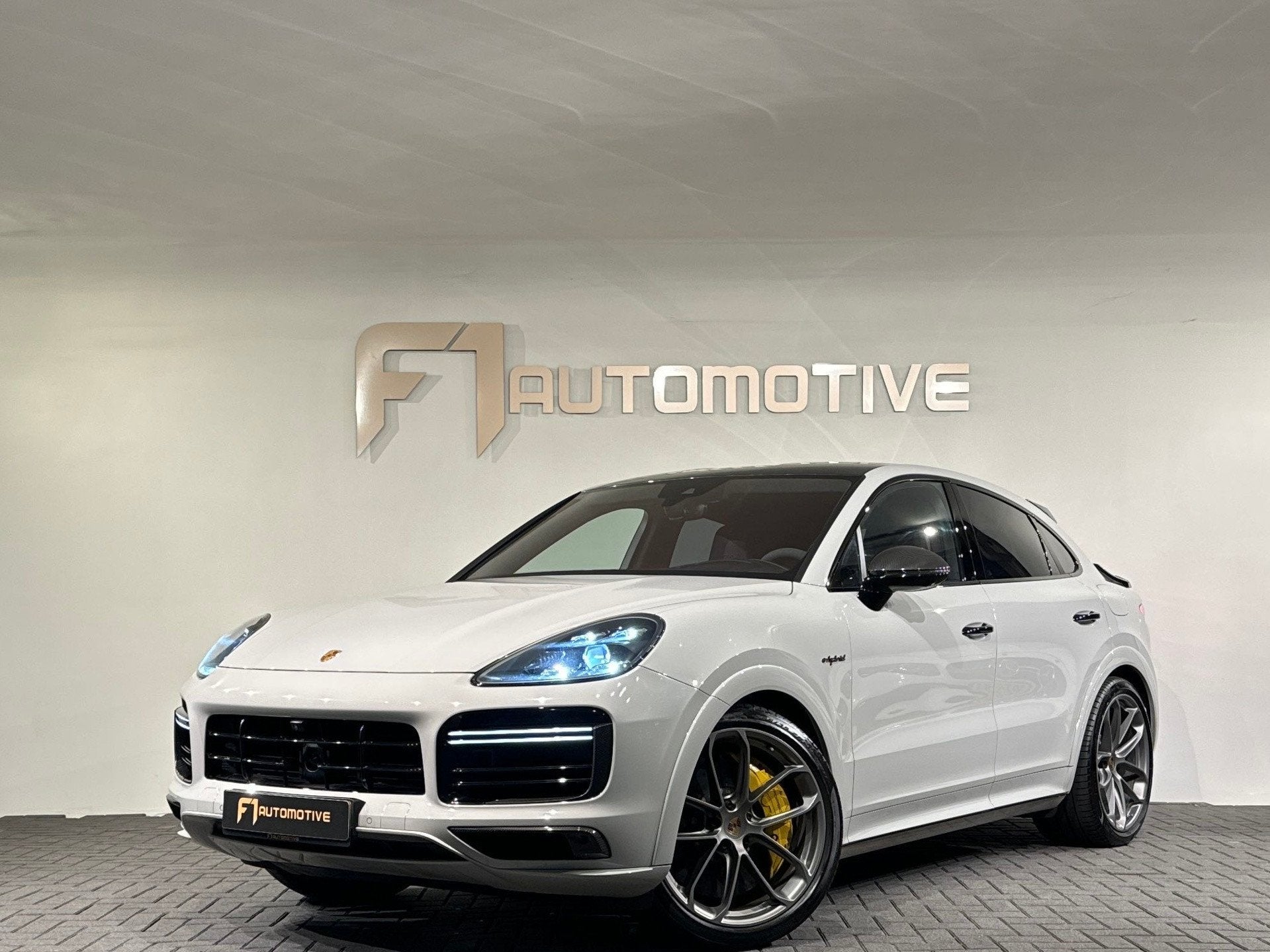 Porsche Cayenne Coupé 4.0 Turbo S E-Hybrid Full Carbon|Cera, Auto's, Automaat, Gebruikt, Leder en Stof, Plug-in hybride