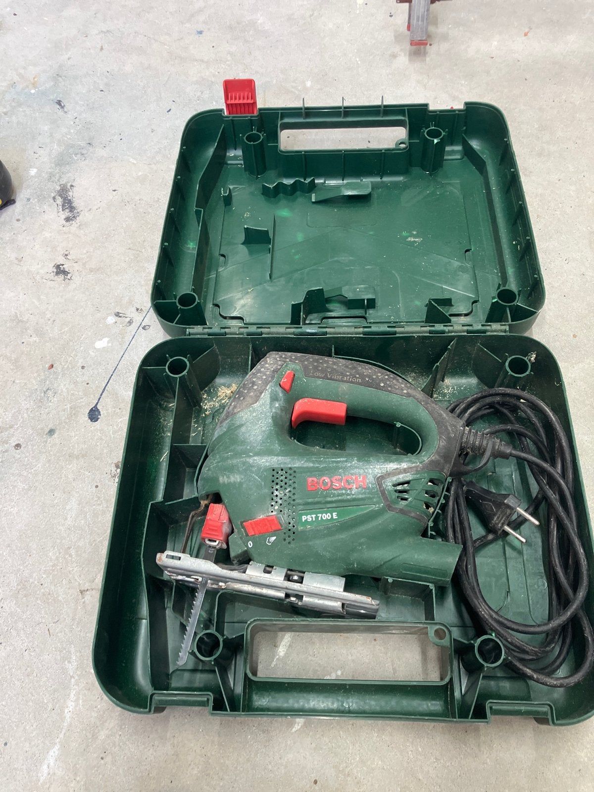 Bosch PST 700 E Decoupeerzaag - Zo goed als nieuw, Decoupeerzaag, 600 tot 1200 watt, Ophalen of Verzenden, Zo goed als nieuw