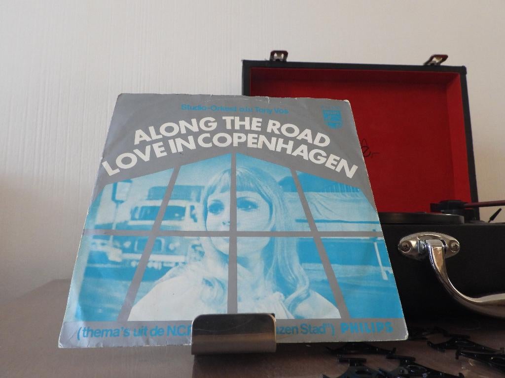 Studio-Orkest O.l.v. Tony Vos – Along The Road 1968 nl, Ophalen of Verzenden, Gebruikt, Pop, Single