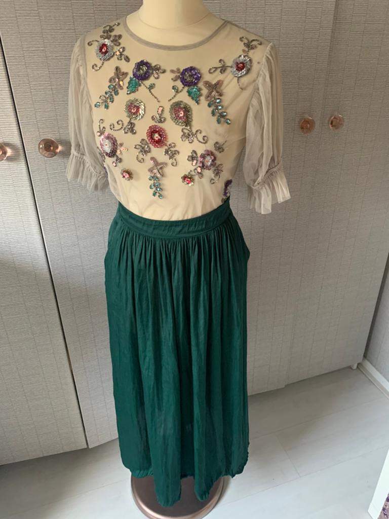 Lange groene rok en top maat M, Maat 38/40 (M), Ophalen of Verzenden, Zo goed als nieuw, Onder de knie