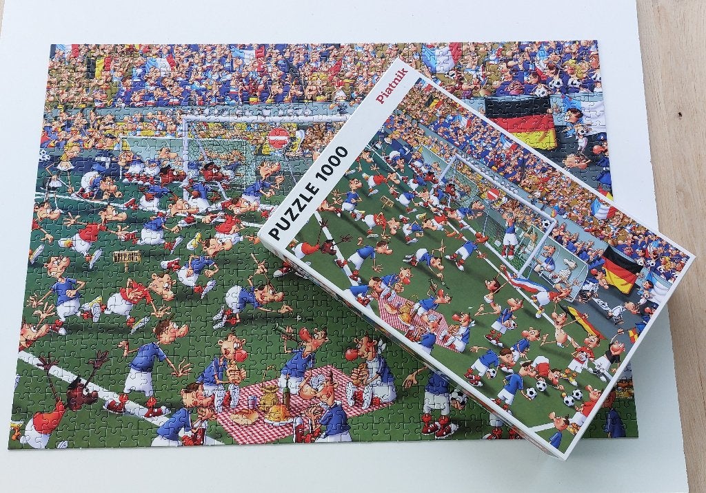 Piatnik puzzel voetbal Francois Ruyer 1000 stukjes, Hobby en Vrije tijd, Ophalen of Verzenden, 500 t/m 1500 stukjes, Zo goed als nieuw
