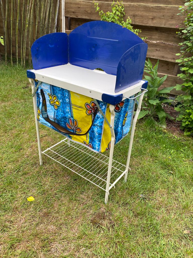 Camping keukentje met windscherm 80 x 38 x 68 cm, Caravans en Kamperen, Kampeermeubelen, Ophalen, Gebruikt, Campingkast
