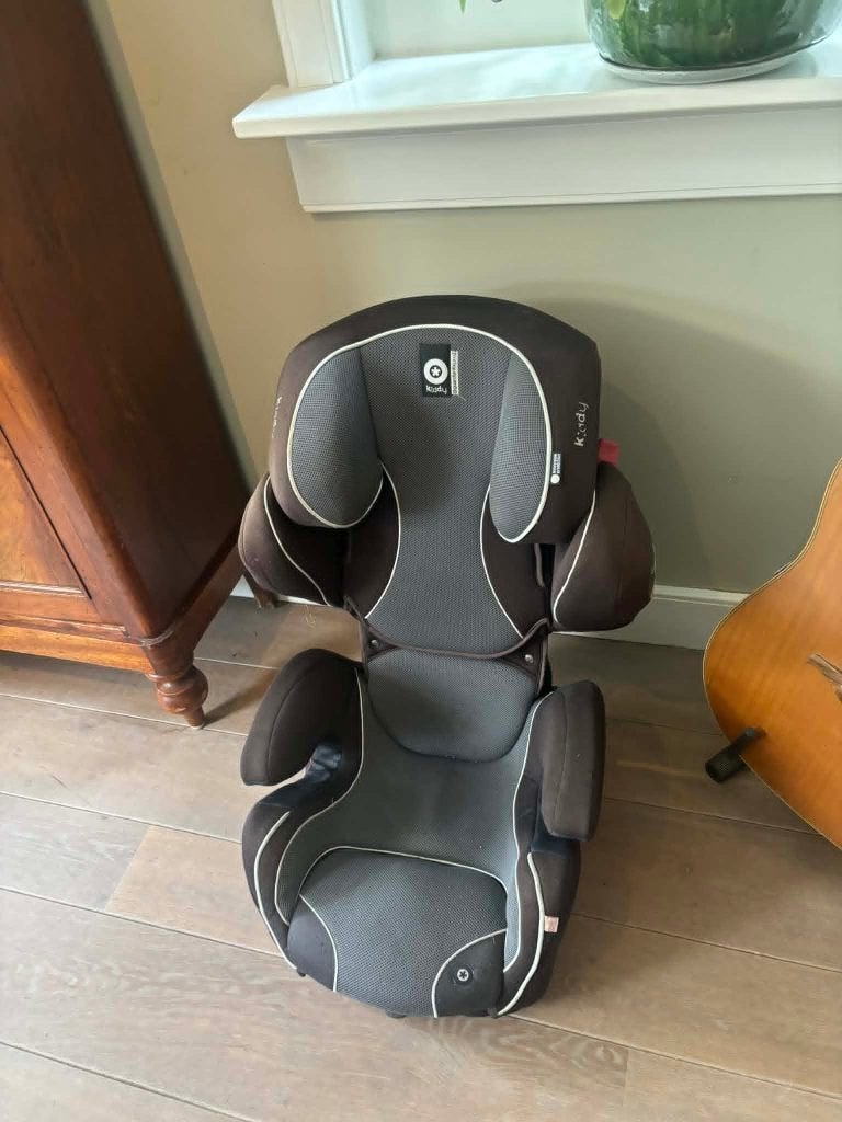 Kiddy Guardianfix Pro 2 autostoeltje (9-36 kg) – verstelbaar, Autogordel of Isofix, Gebruikt, Verstelbare rugleuning, 9 t/m 36 kg