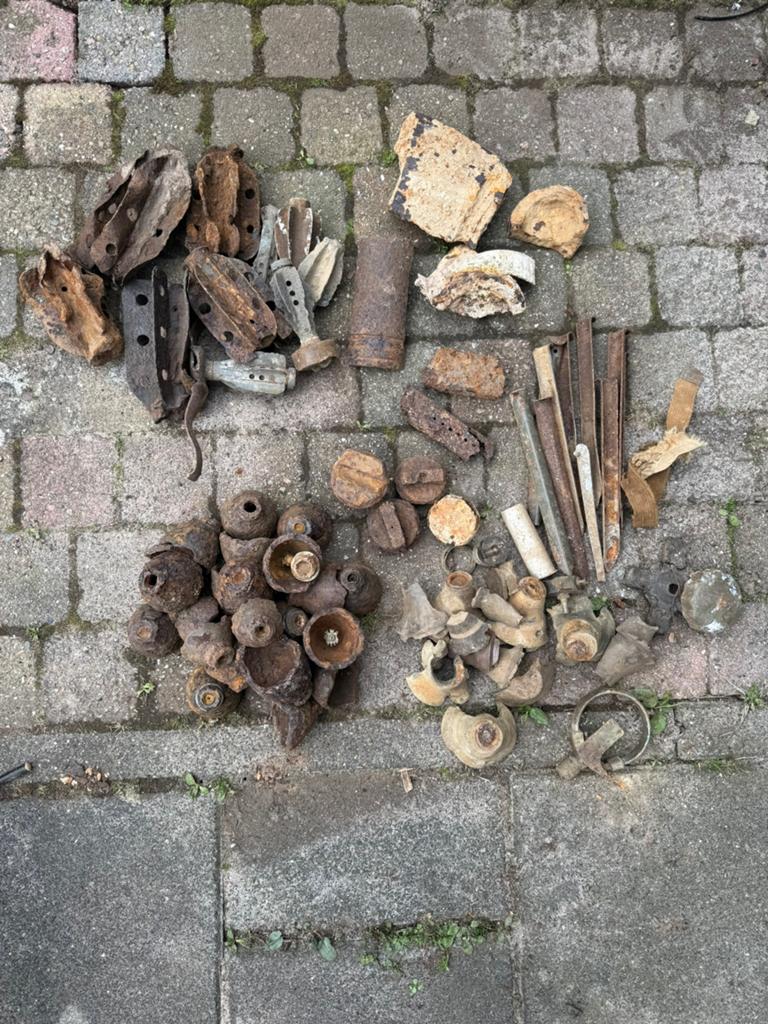 Lot Bodemvondsten pre ww2/ww2, Ophalen of Verzenden, Landmacht, Engeland, Hulzen of Bodemvondsten
