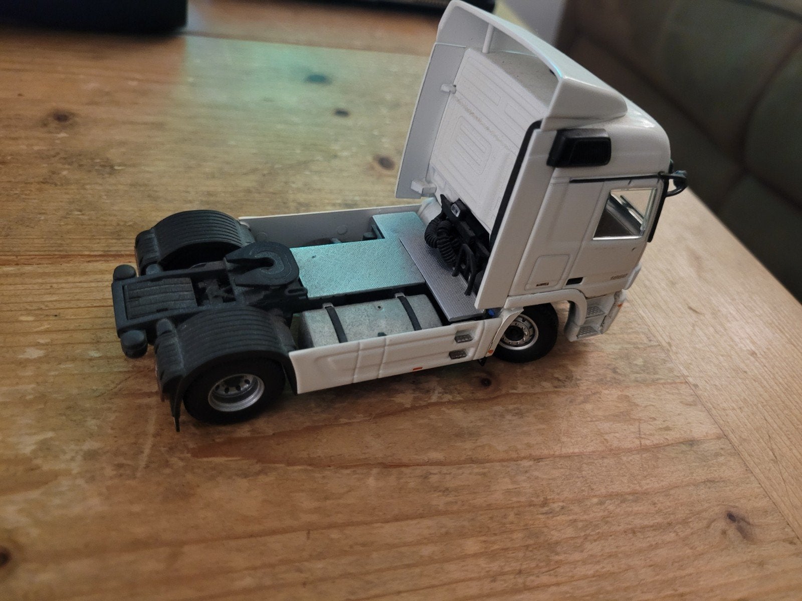 Mercedes truck, Hobby en Vrije tijd, T, Zo goed als nieuw, Tekno, Bus of Vrachtwagen