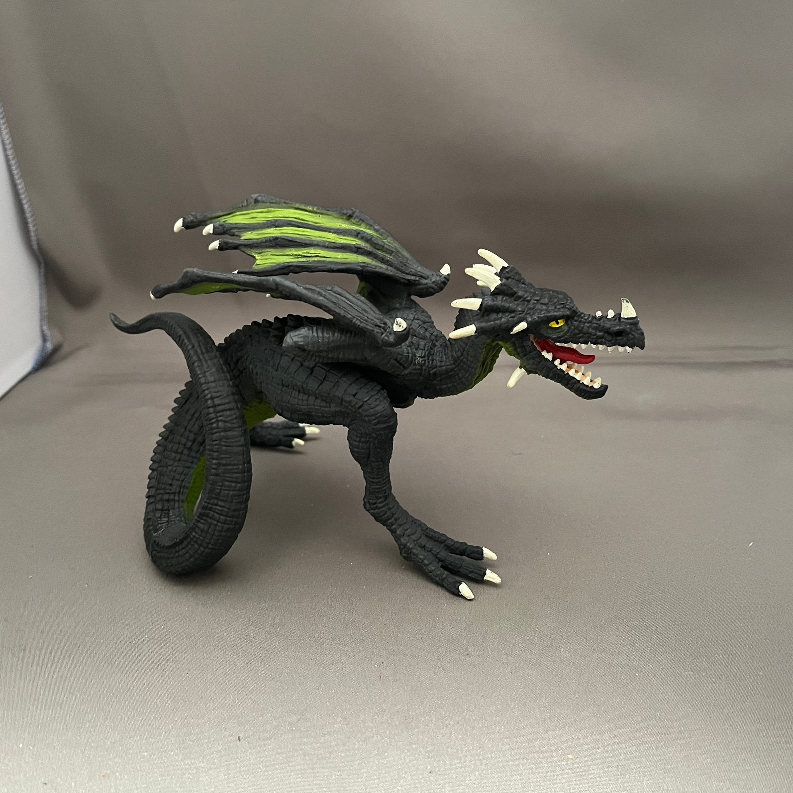 Schleich Eldrador Rennende Draak Runner (70510) - Retired!, Ophalen of Verzenden, Zo goed als nieuw