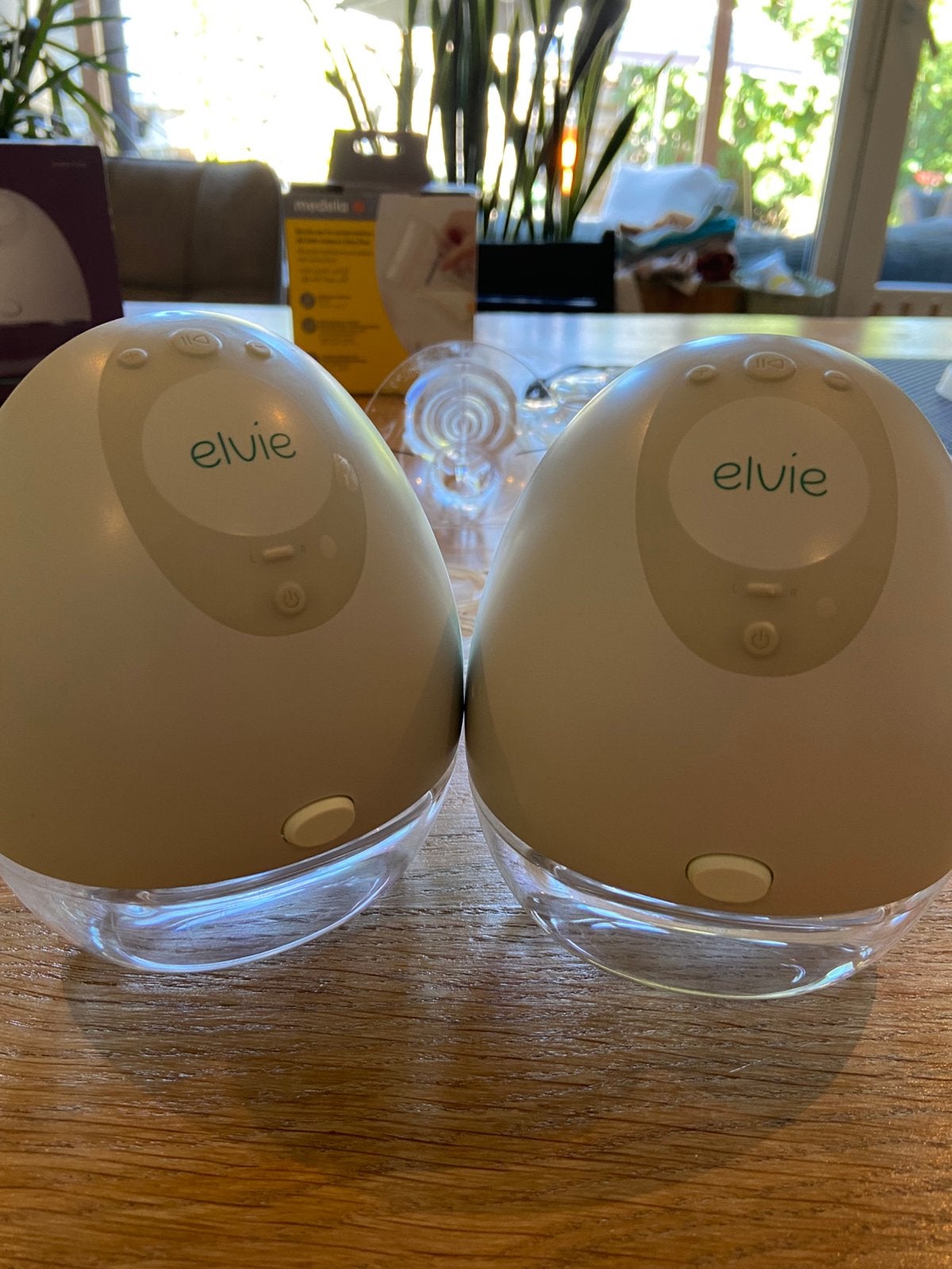 Elvie handsfree dubbele kolf, Kinderen en Baby's, Babyvoeding en Toebehoren, Ophalen of Verzenden, Zo goed als nieuw, Borstkolf