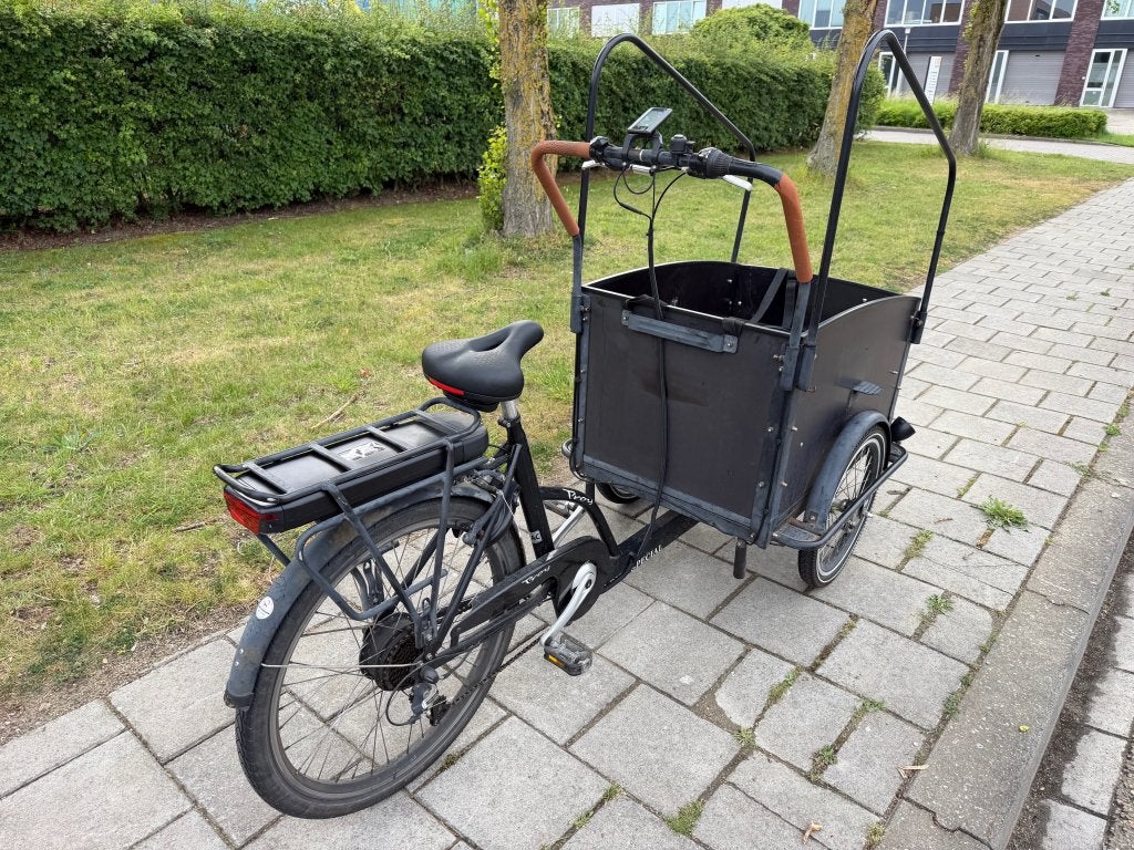 Troy E-Bike Special Bakfiets Inruilkoopje!, 4 kinderen of meer, Gebruikt, Huif, Niet ingevuld