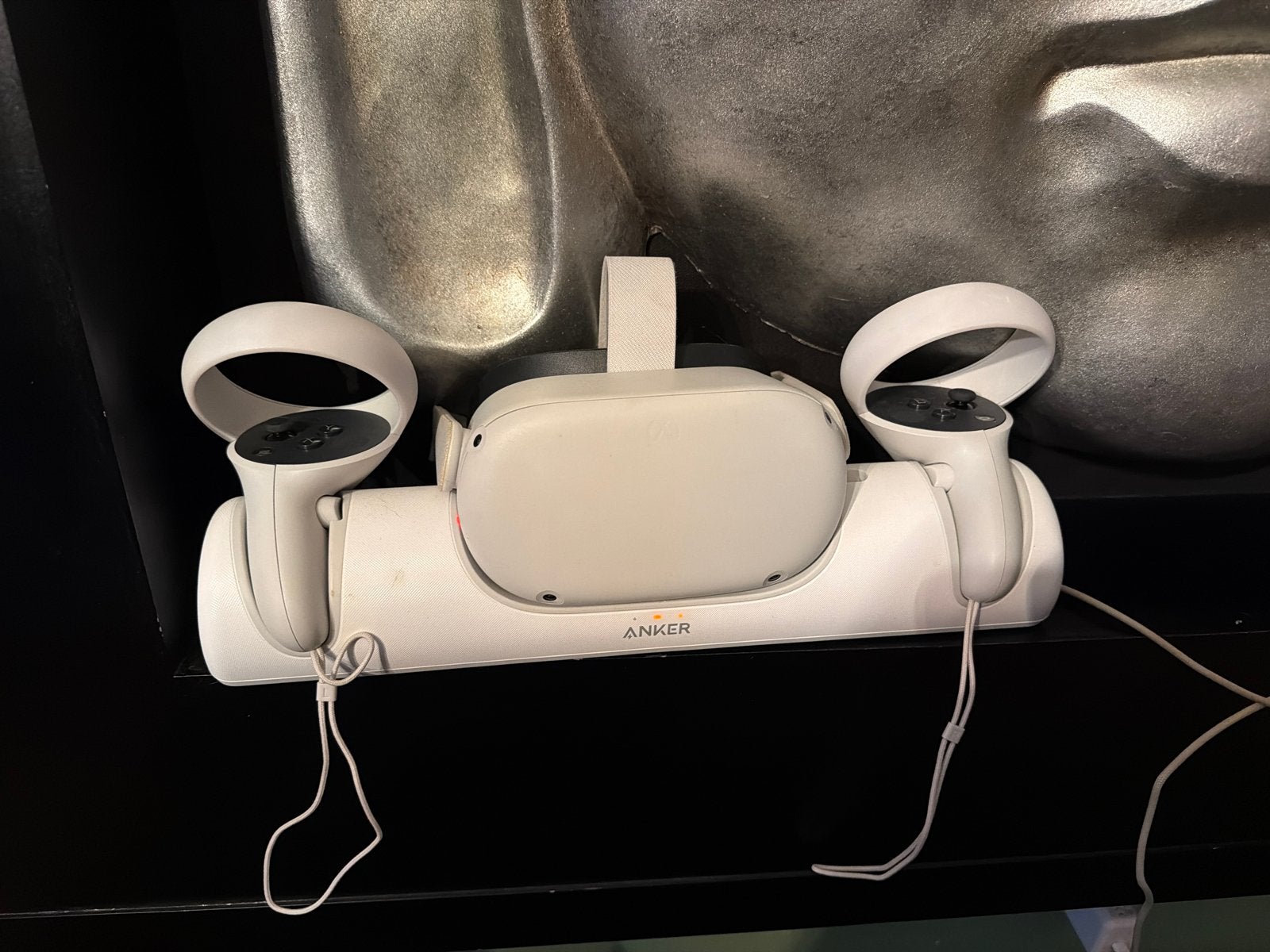 Oculus Quest 2 VR-bril met Anker oplaadstation, Ophalen, Zo goed als nieuw, VR-bril, Overige platformen