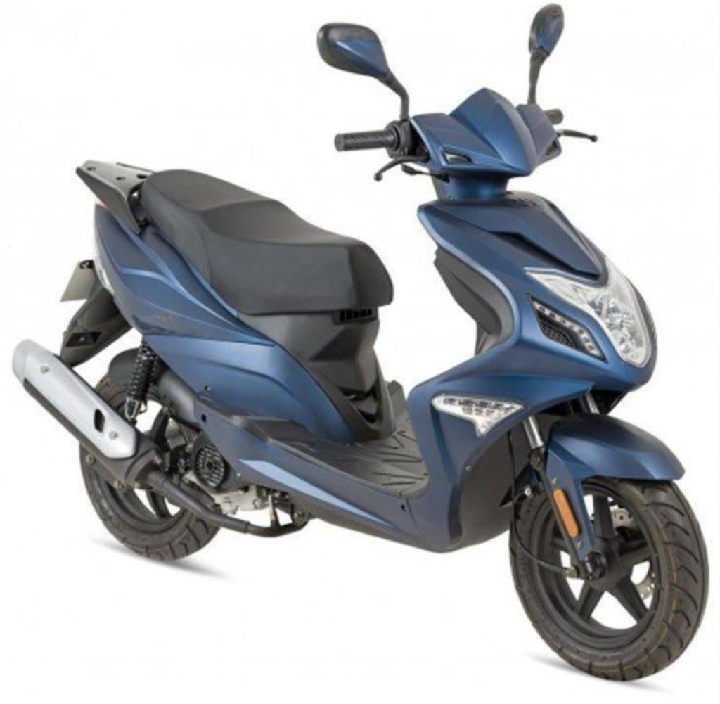 Agm r8 kappenset gezocht!!!, Fietsen en Brommers, Brommeronderdelen | Scooters, Ophalen of Verzenden, Zo goed als nieuw, Kap, Overige merken