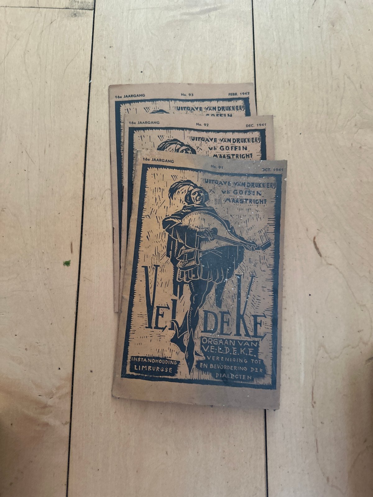 Veldke - Tijdschrift uit 1941-1942 (3 stuks), Ophalen of Verzenden, Gelezen, Overige typen