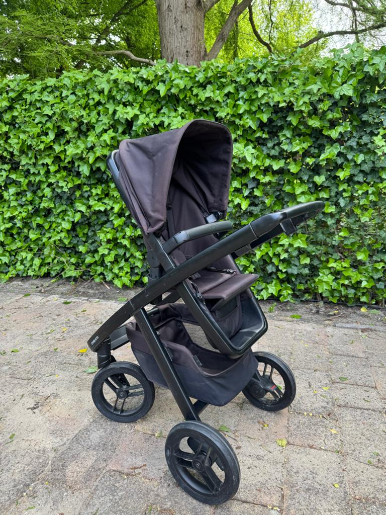 Dubatti Two Kinderwagen - Zwart, incl. Babywieg, Kinderen en Baby's, Gebruikt, Combiwagen, Met reiswieg, Ophalen