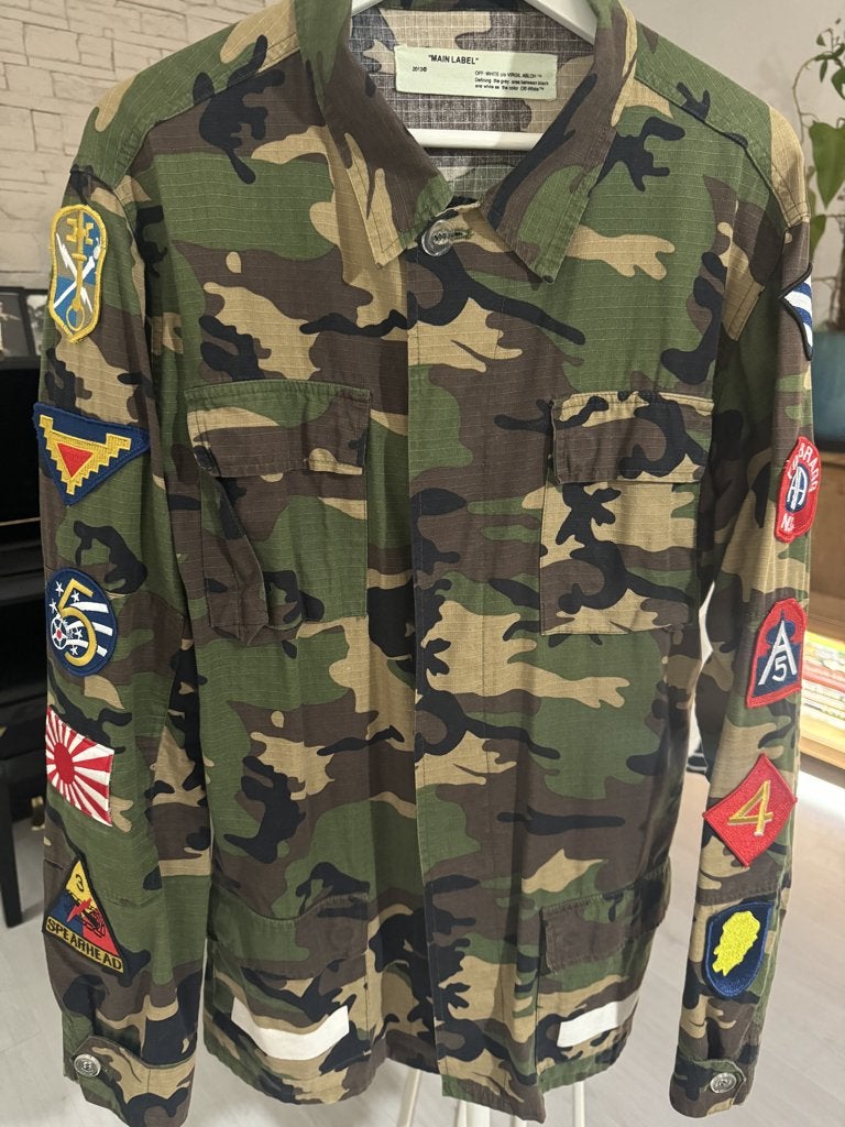 Leger/Camouflage "Off-White" jas 250 Euro!, Maat 52/54 (L), Off-White, Ophalen of Verzenden, Zo goed als nieuw