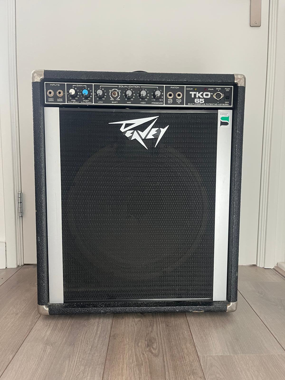 Peavey TKO 65 Basversterker, Muziek en Instrumenten, Versterkers | Bas en Gitaar, Ophalen, Zo goed als nieuw, Basgitaar, 50 tot 100 watt