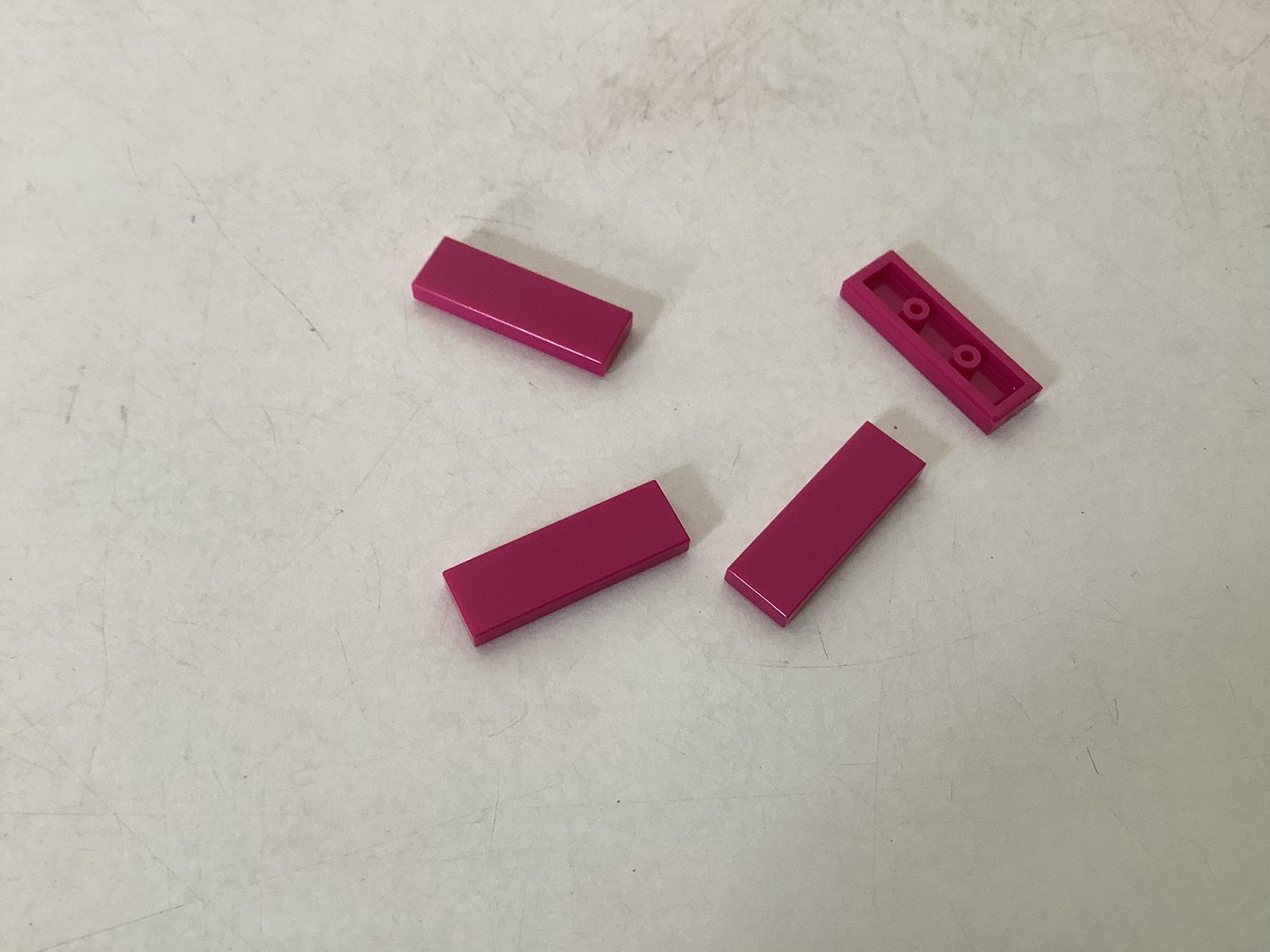 Lego tegel 1x3 magenta, Ophalen of Verzenden, Gebruikt, Losse stenen, Lego