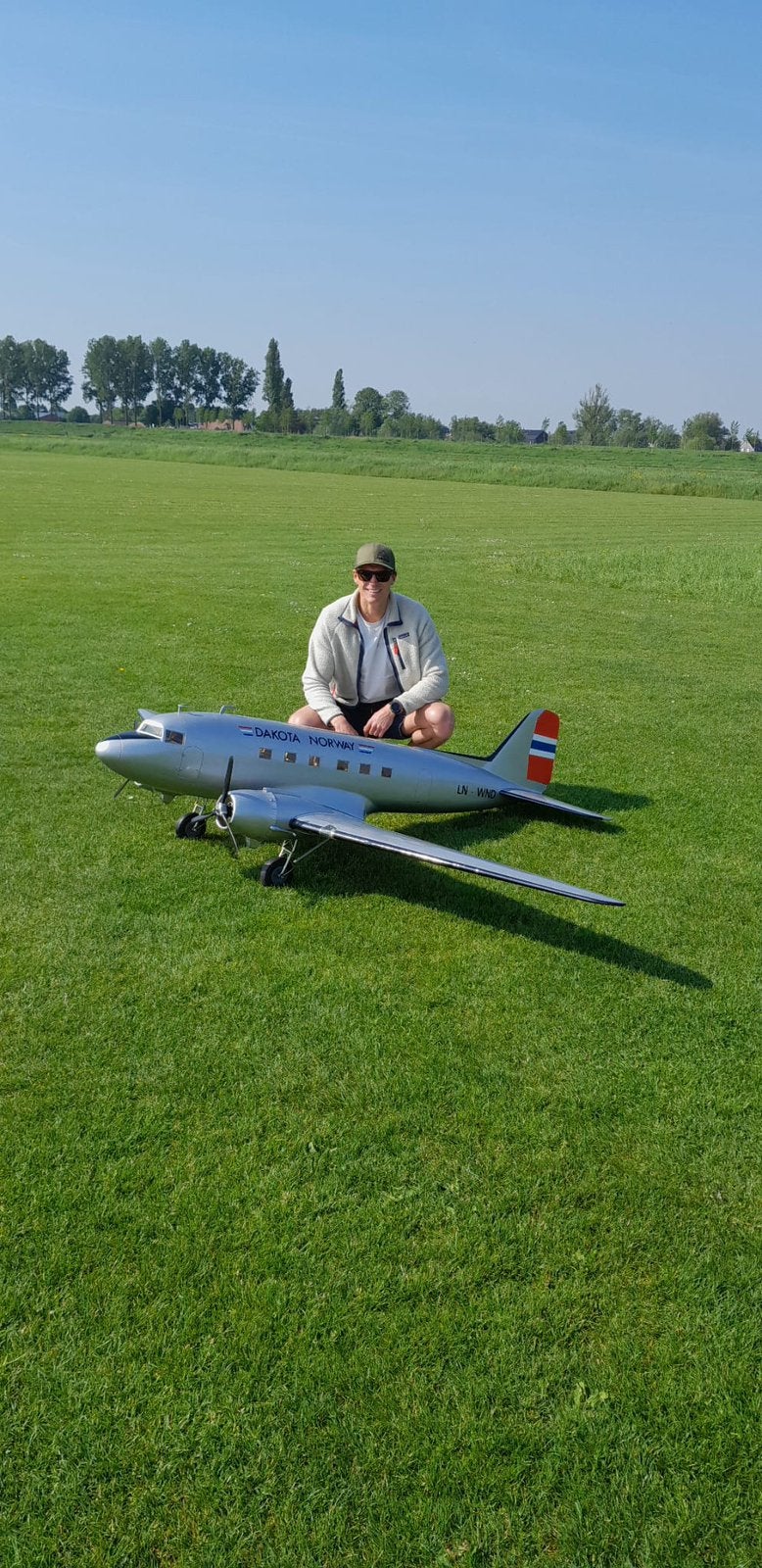 DC-3 Dakota 3,2m Vliegklaar, Hobby en Vrije tijd, Ophalen, Zo goed als nieuw, Elektro, RTF (Ready to Fly)
