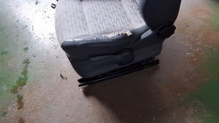 Stoel links van een Volkswagen Caddy, Gebruikt, -, -, -