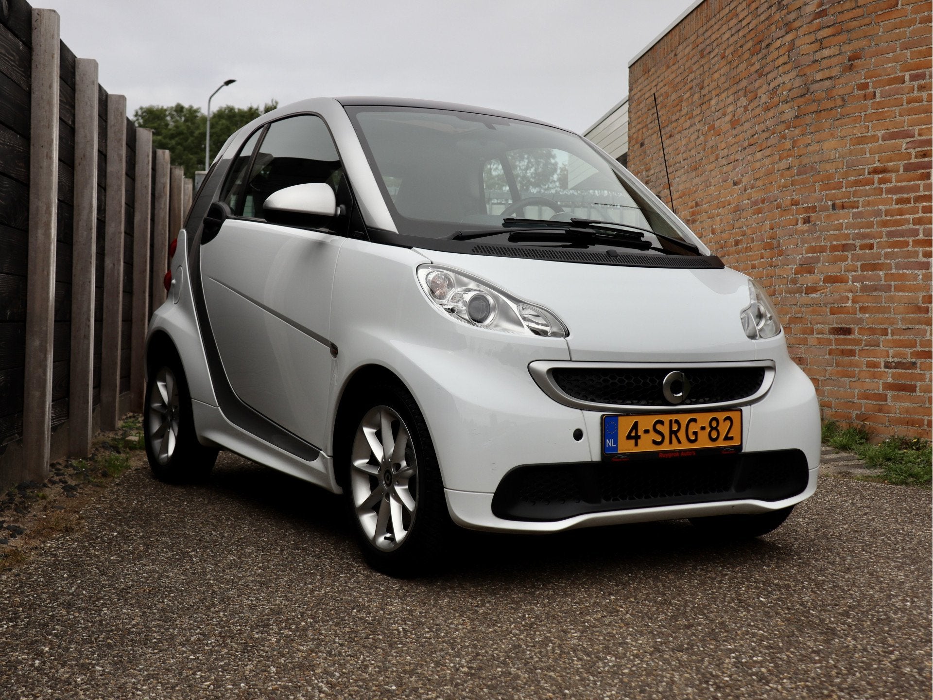Smart Fortwo Coupé 1.0 mhd Passion automaat | pano | navi, Auto's, Automaat, Euro 5, Gebruikt, Zwart