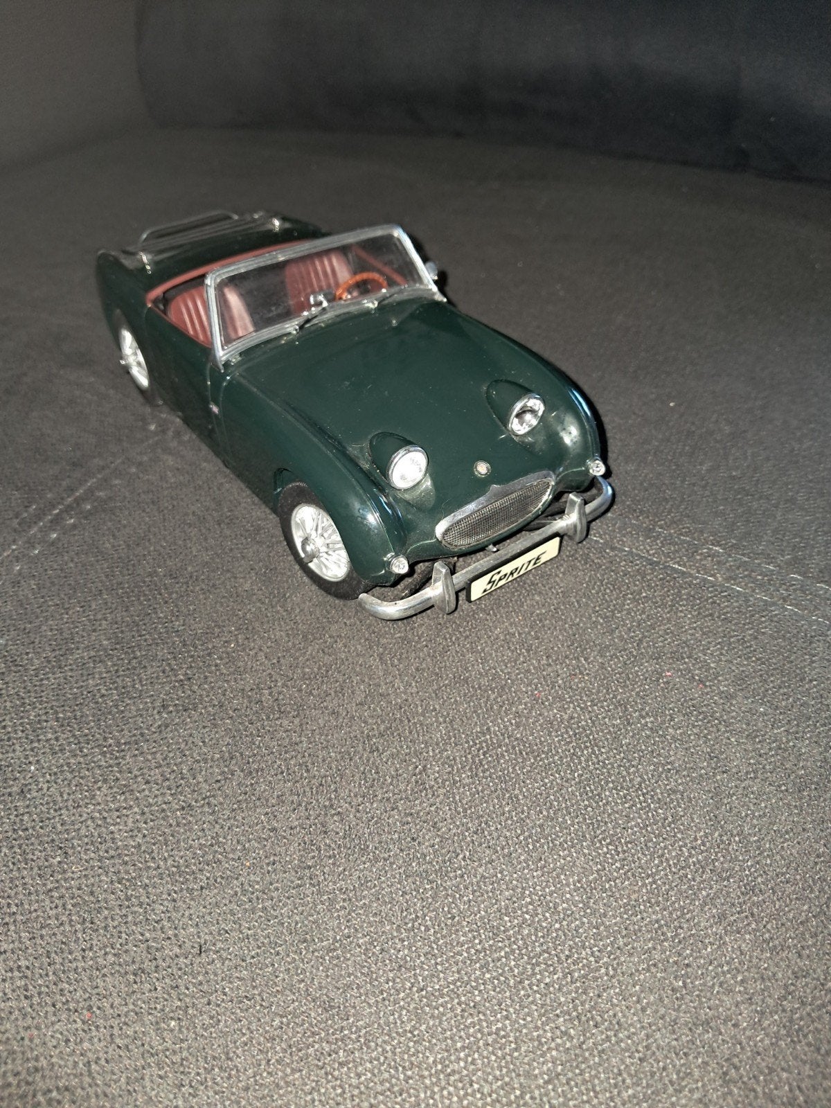 Chrono Austin Healey Sprite MK1 "Frogeye" 1:18 - Groen - Kop, Ophalen of Verzenden, Gebruikt, Auto, Overige merken
