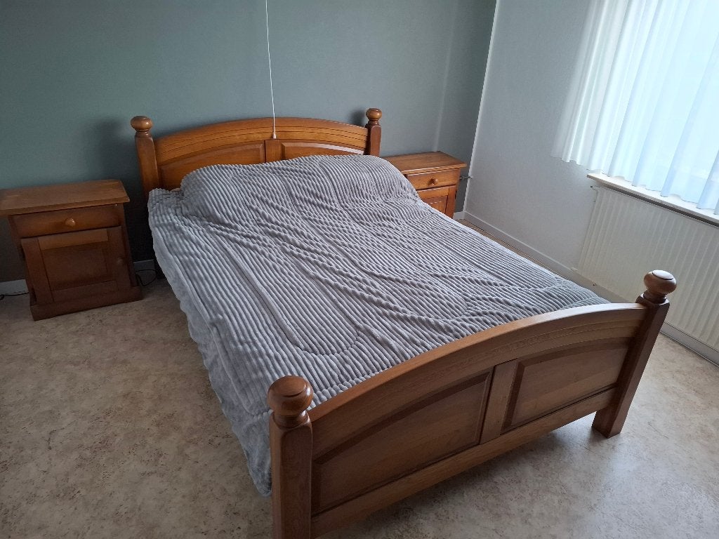 Twee persoonsbed 200x140 cm (matrasmaat), Ophalen, Gebruikt, Bruin, Tweepersoons
