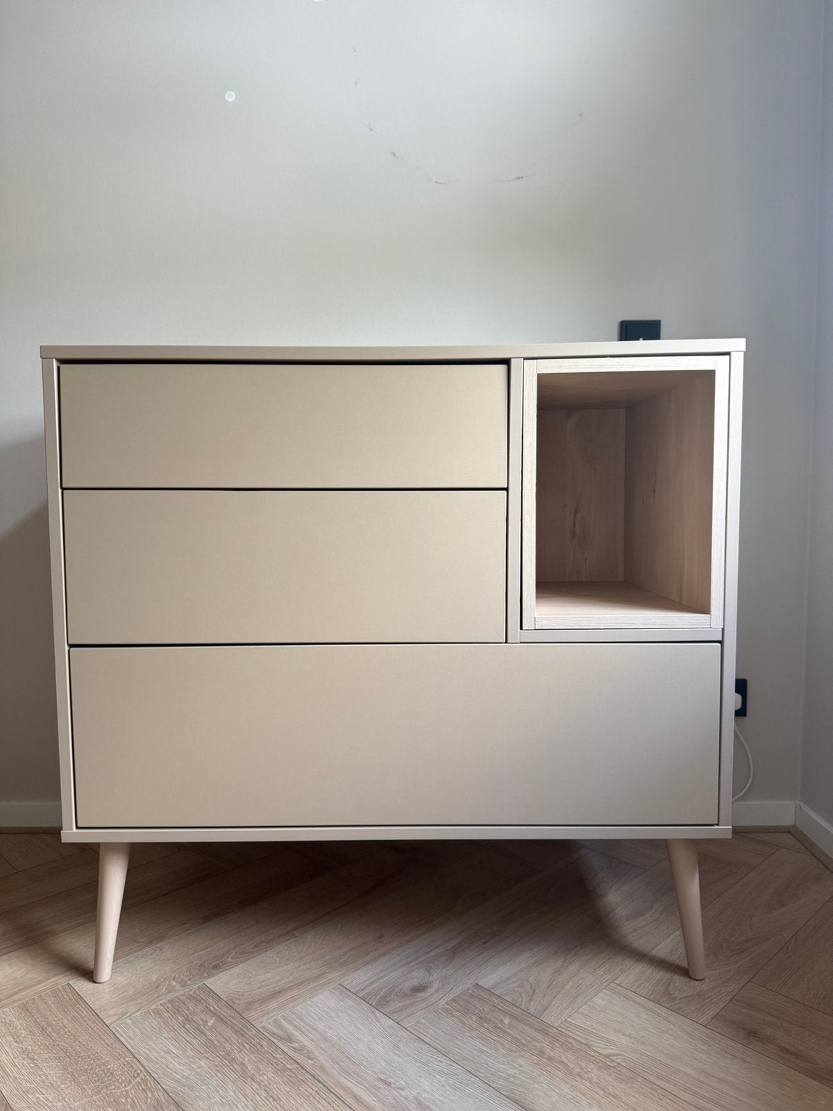 Quax commode Cocoon kleur Latte incl nis Natural oak, Ophalen, 50 tot 70 cm, 90 tot 105 cm, 100 cm of meer