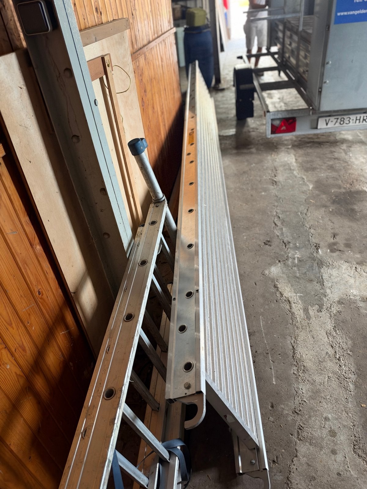 Aluminium loopbrug 6m steigerplank, Doe-het-zelf en Verbouw, Ophalen of Verzenden, Overige typen, 5 meter of hoger