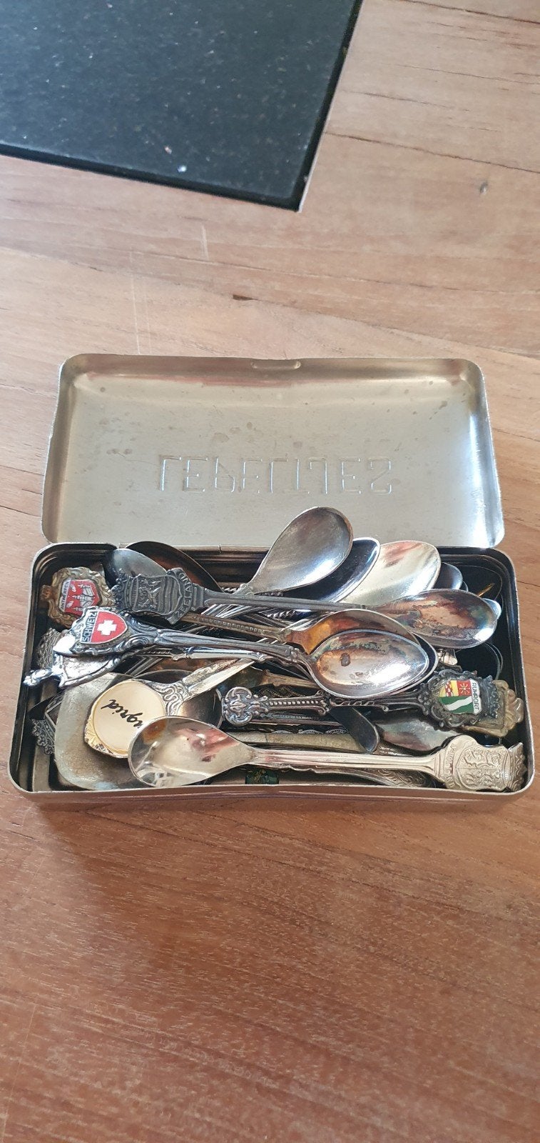 Lepel doosje met 31 theelepeltjes, Antiek en Kunst, Ophalen of Verzenden