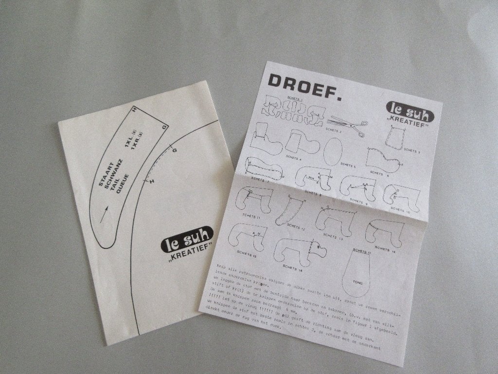 Vintage handwerk patroon hond / Droef kindertv / Le Suh, Verzamelen, Ophalen, Zo goed als nieuw, Tv, Overige typen