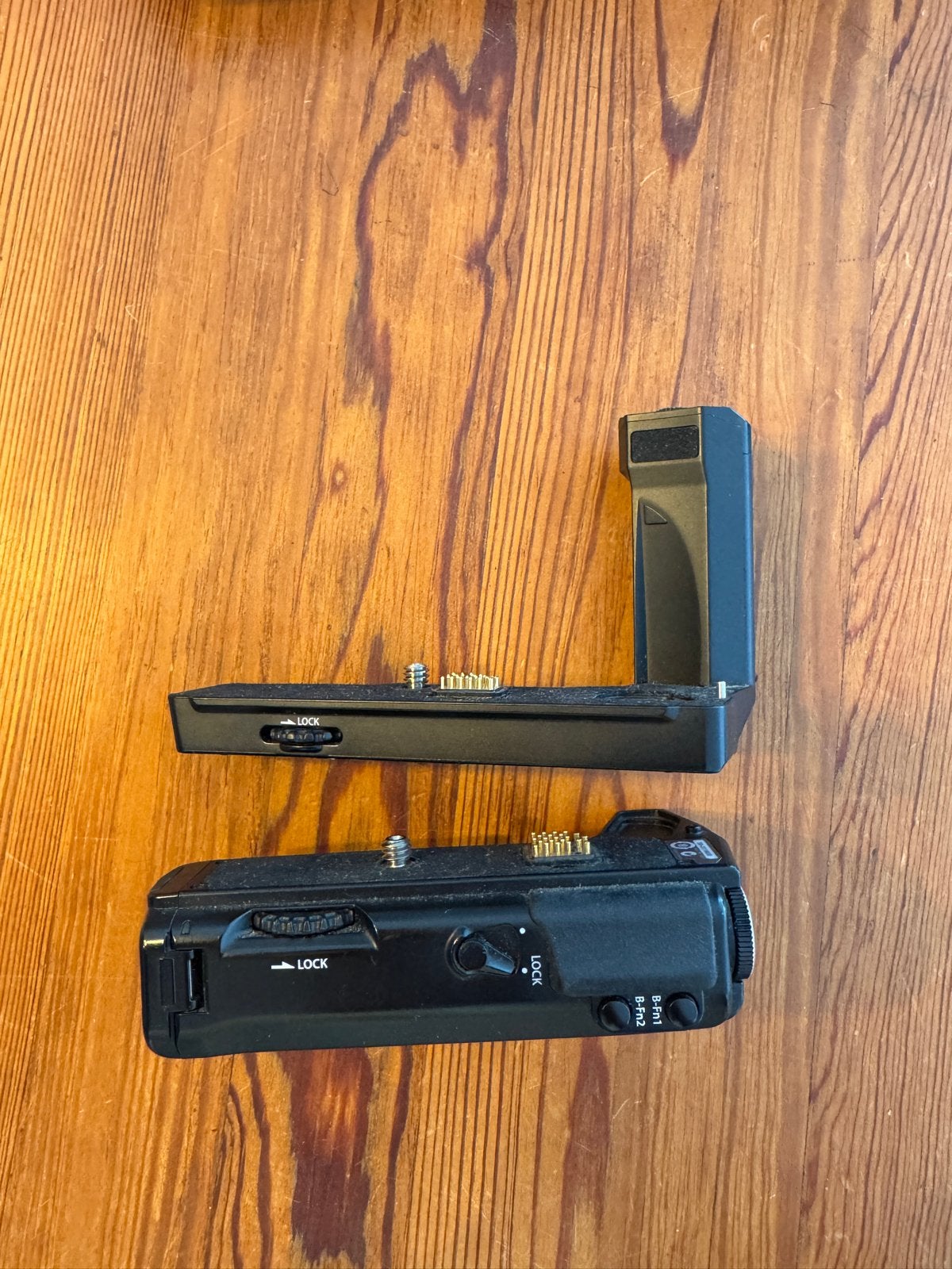 Olympus HLD-8G Grip + HLD-6P Batterijhouder, Gebruikt, Olympus, Batterygrip, Ophalen of Verzenden