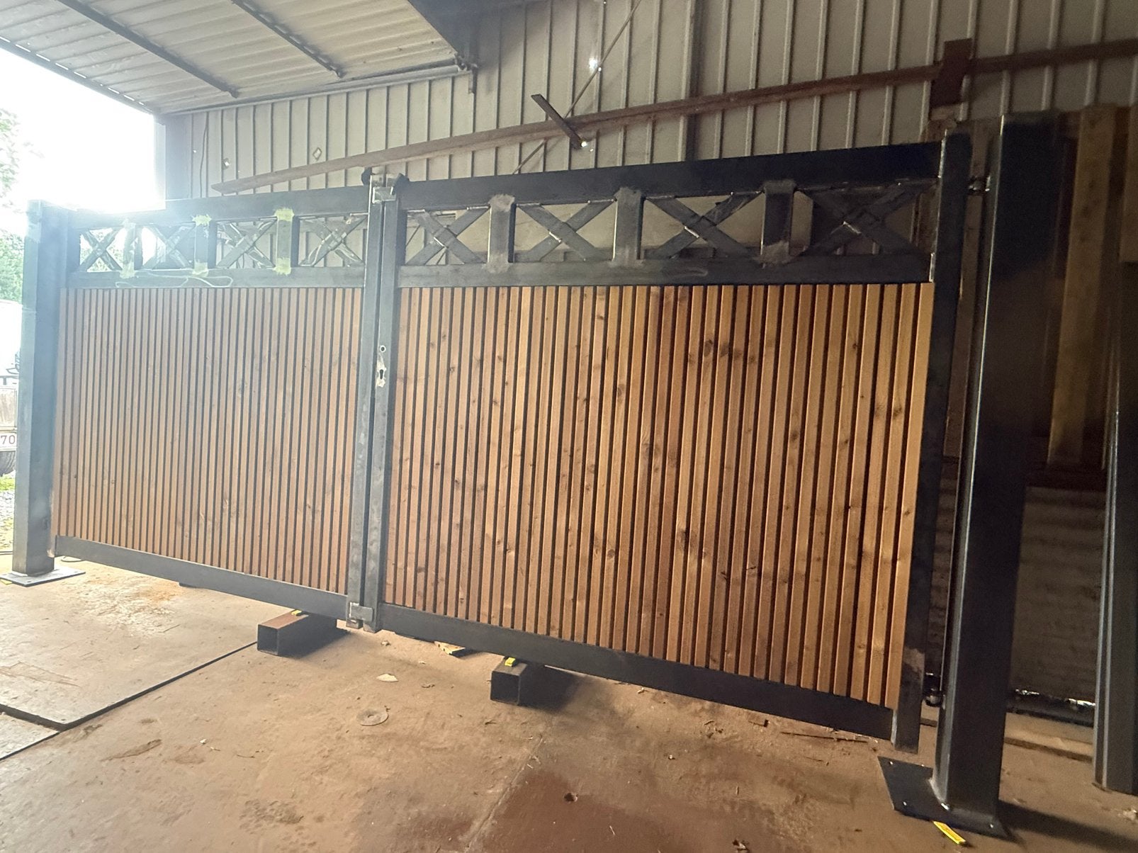 Nieuwe poort staal met hout, Tuin en Terras, Schuttingen, Ophalen, Zo goed als nieuw