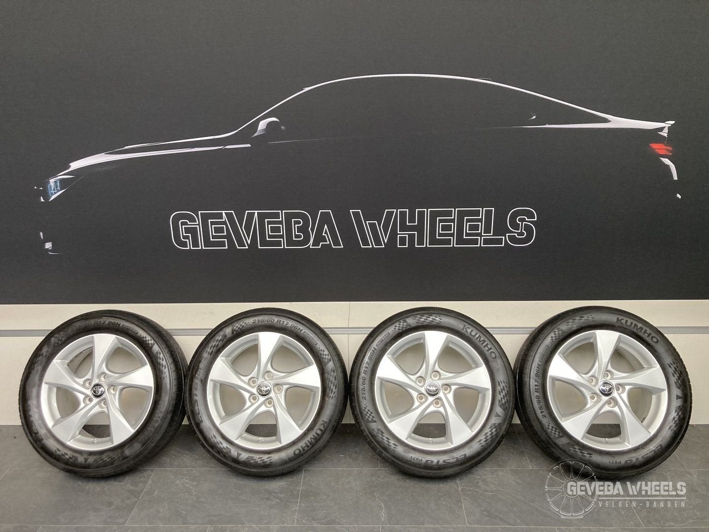 17” originele Toyota C-HR velgen + banden 5x114.3 TPMS AWM, Auto-onderdelen, -, -, Banden en Velgen, 17 inch