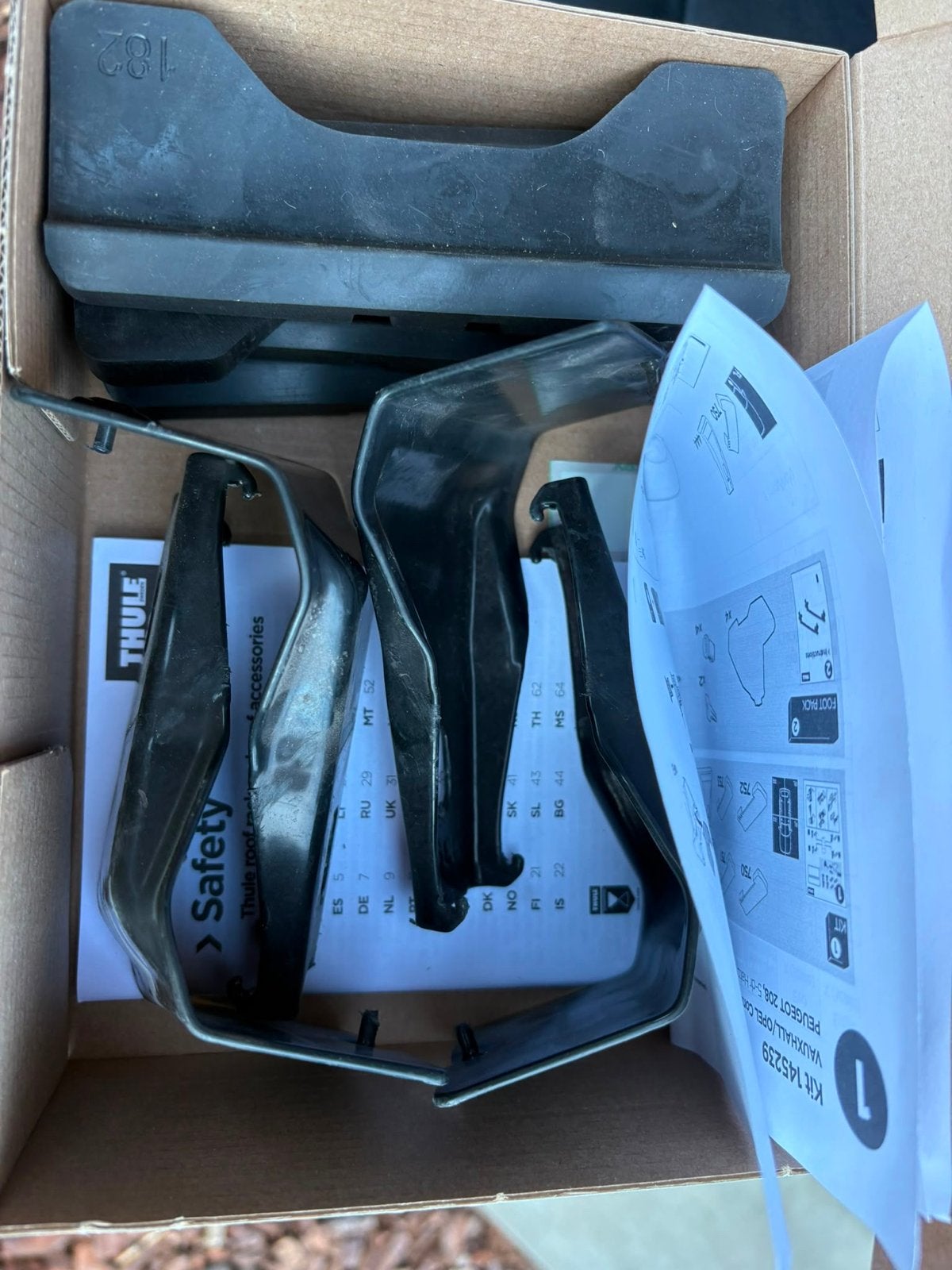 Thule Kit 145044 voor Peugeot 3008 SUV (2018), Auto diversen, Dakdragers, Ophalen of Verzenden, Gebruikt