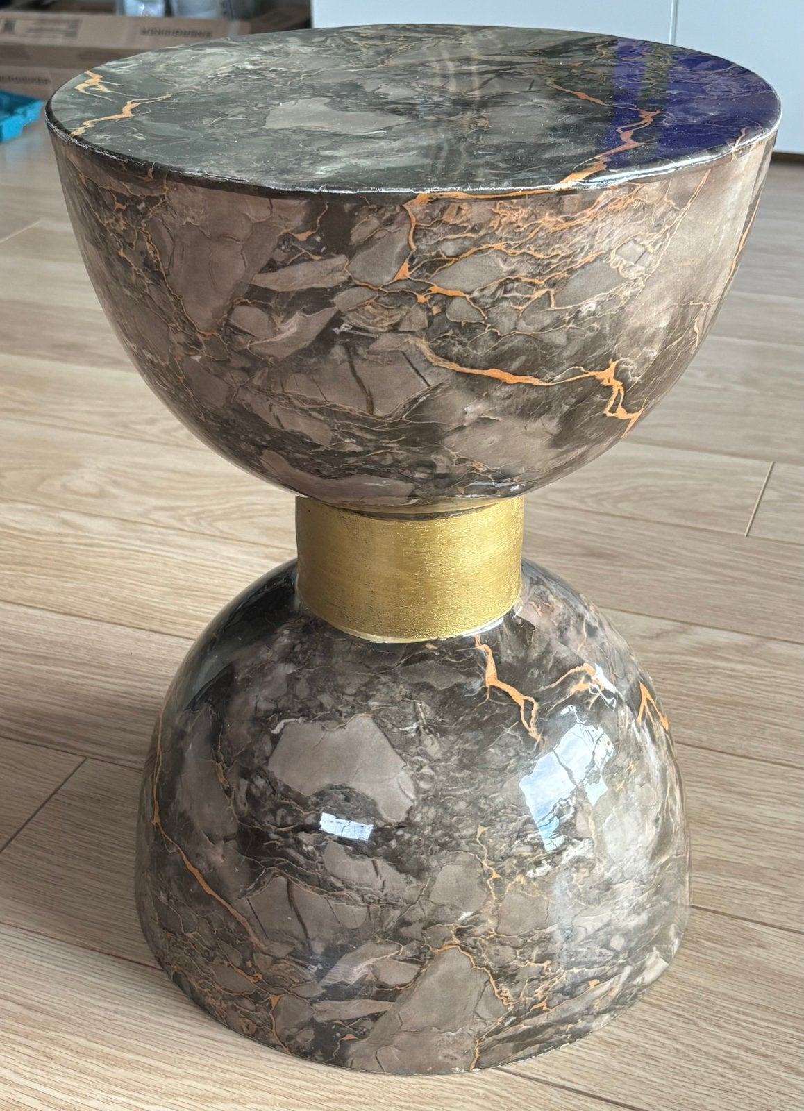Richmond Aimy bijzet tafeltje, Ophalen, Rond, Minder dan 55 cm, 45 tot 60 cm