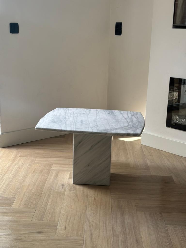 Vintage carrara marmeren salontafel, Overige materialen, Zo goed als nieuw, Minder dan 50 cm, Rechthoekig