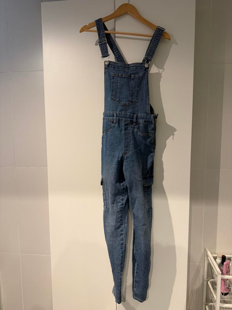 H&M spijker tuinbroek maat 38, Kleding | Dames, Jumpsuits, Ophalen of Verzenden, Zo goed als nieuw