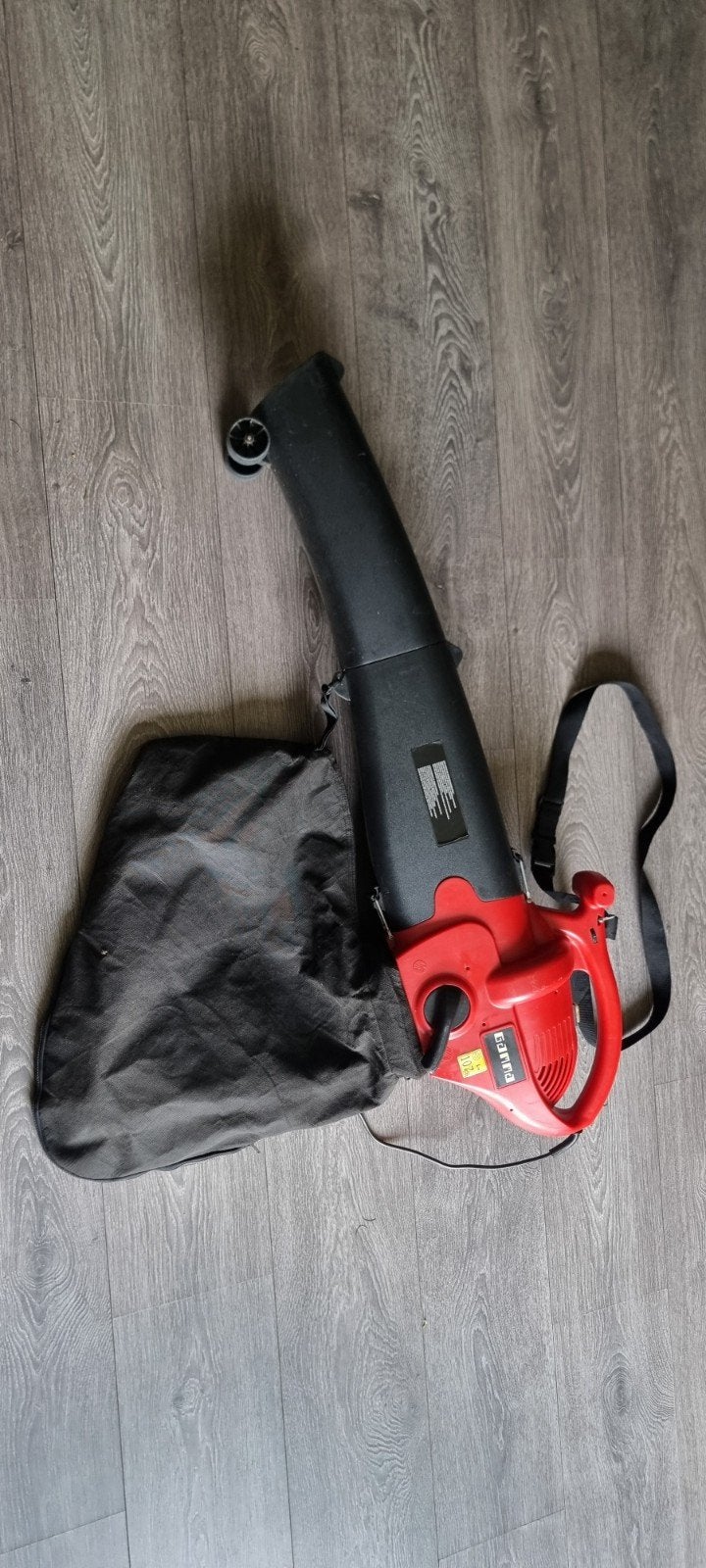 Elektrische Bladblazer met bladzuiger functie, Tuin en Terras, Gebruikt, Handgedragen, Ophalen of Verzenden, Met opvangzak