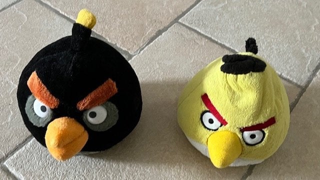 Angry birds knuffels geel en zwart, Ophalen of Verzenden, Gebruikt, Overige typen
