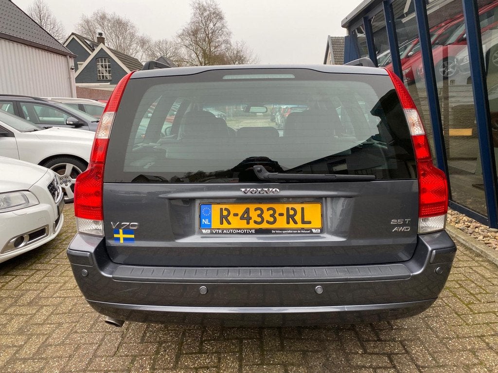 Volvo V70 2.5T AWD Edition Automaat LEER / NAVI / PDC, Auto's, Automaat, Zwart, 2521 cc, Vierwielaandrijving
