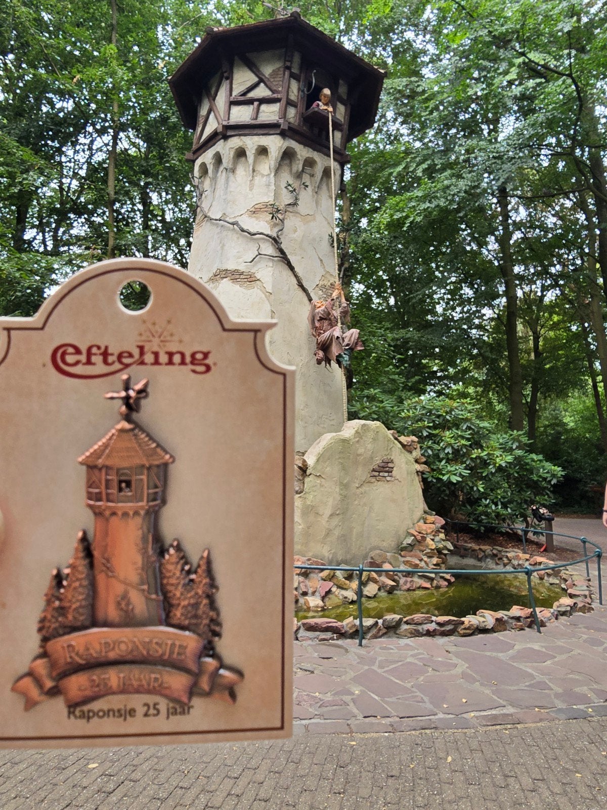 Efteling Raponsje 25 jaar pin/speld, Verzamelen, Speldjes, Pins en Buttons, Ophalen of Verzenden, Nieuw, Figuurtje, Speldje of Pin