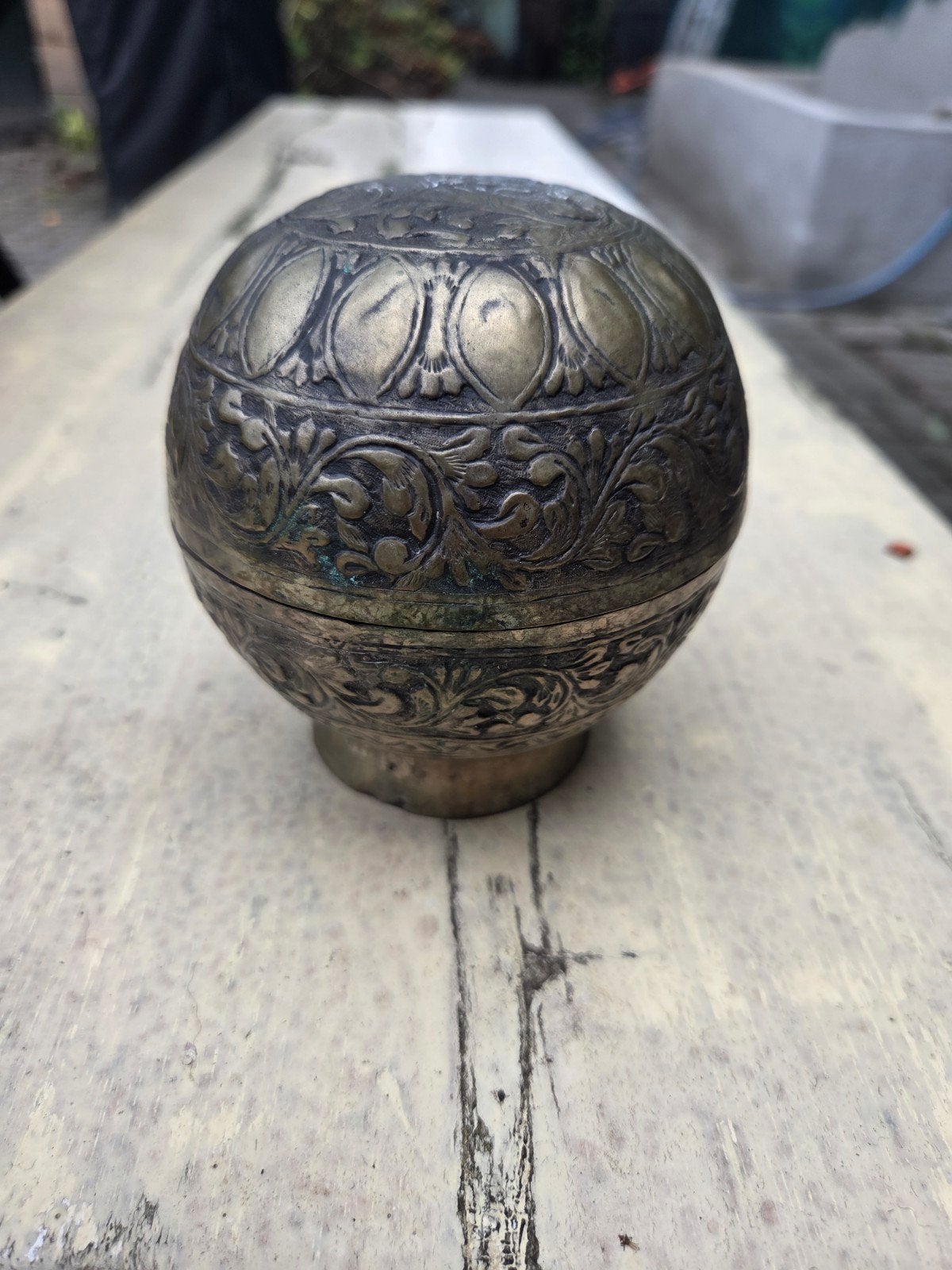 Antieke messing Sirihdoos met smidteken, Ophalen of Verzenden, Koper
